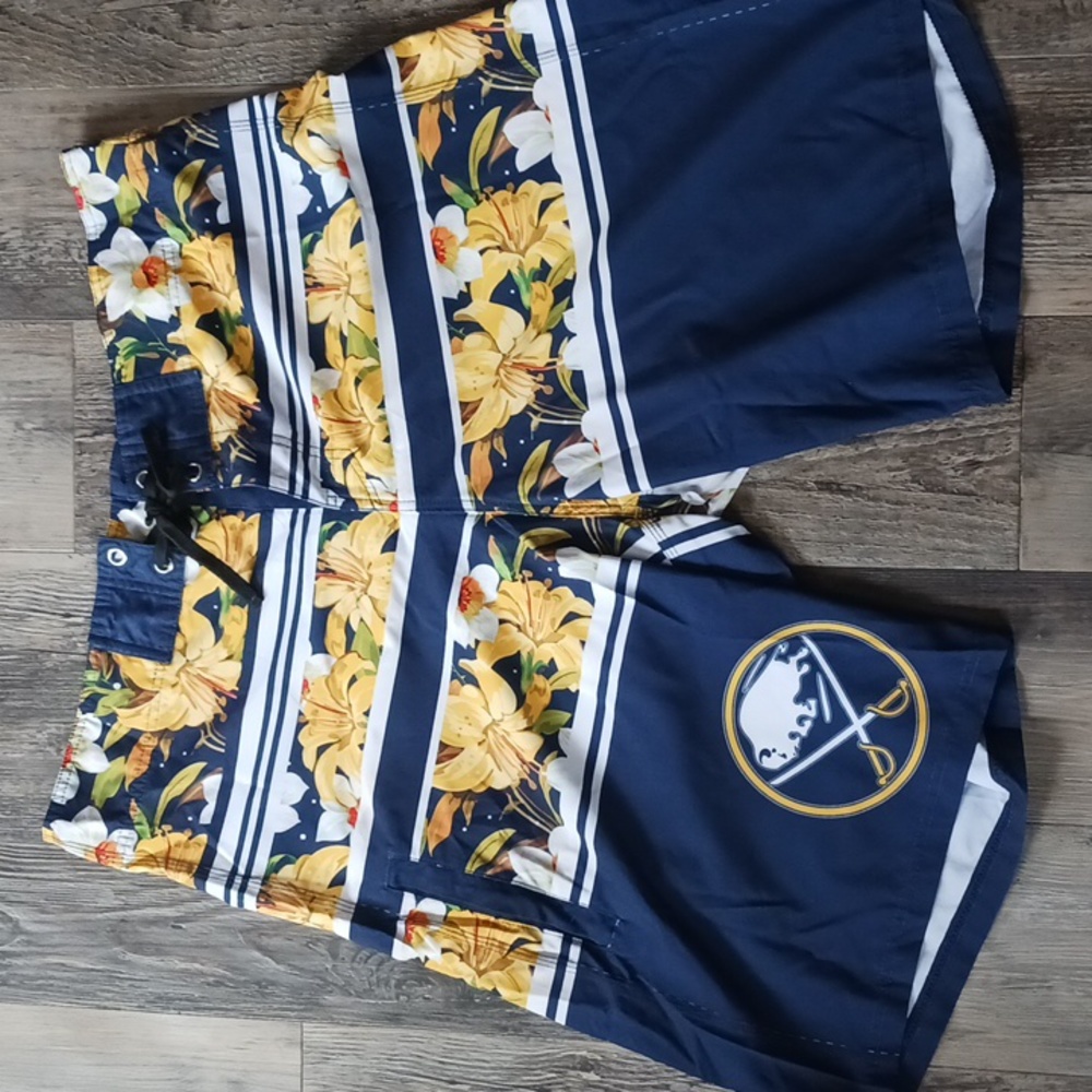 Men's surf shorts